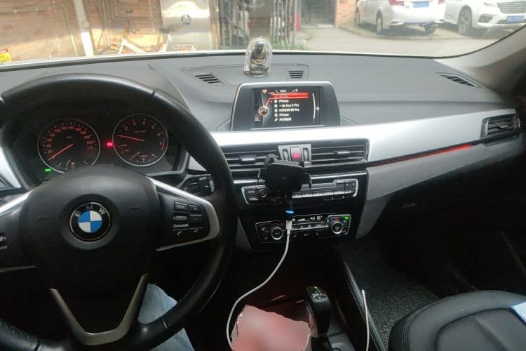 Used BMW X1 2016 sDrive18Li Premium Edition Center Console
