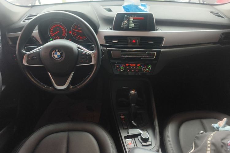 Used BMW X1 2016 sDrive18Li Premium Edition Center Console