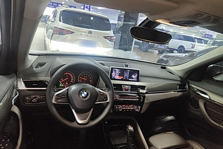 Used BMW X1 2016 sDrive18Li Luxury Model Center Console