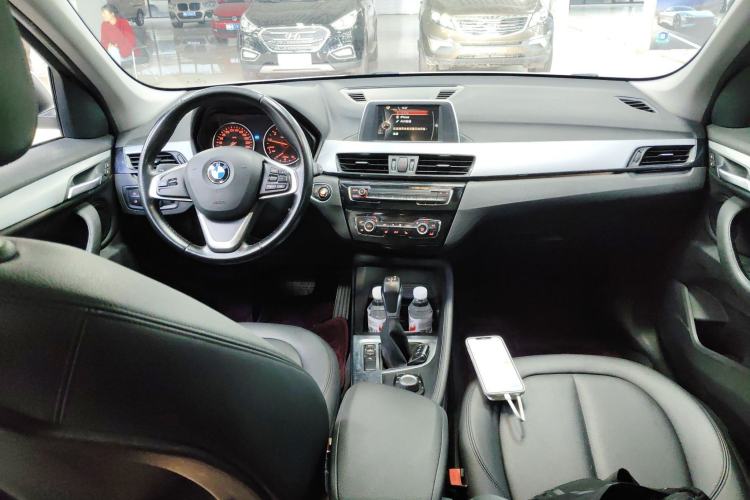 Used BMW X1 2016 sDrive18Li Premium Edition Center Console