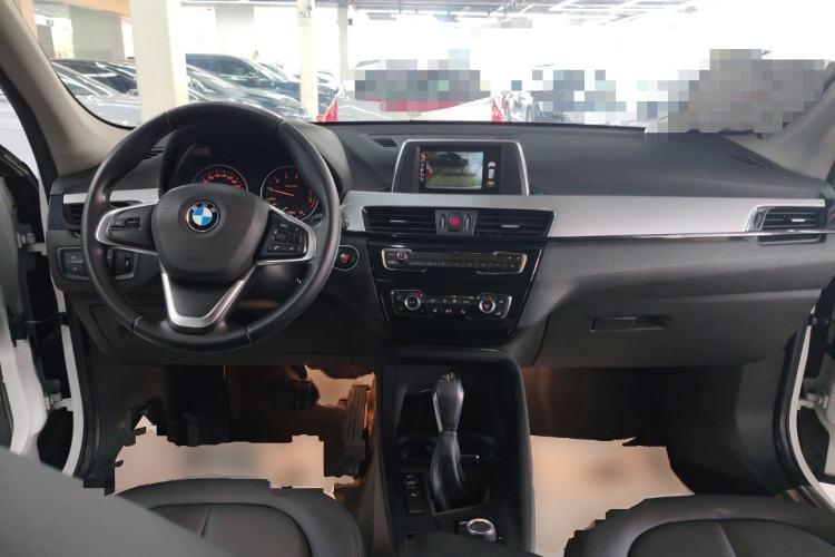 Used BMW X1 2016 sDrive18Li Premium Edition Center Console