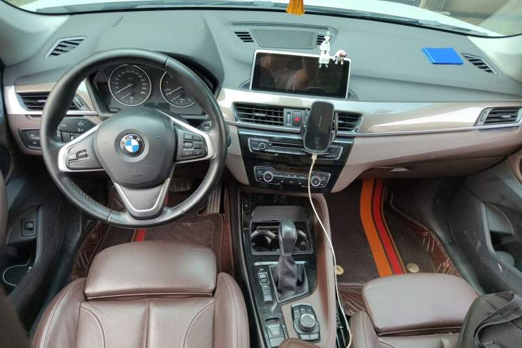 Used BMW X1 2016 sDrive18Li Luxury Model Center Console