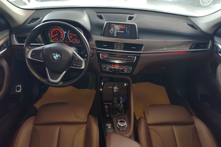 Used BMW X1 2016 sDrive20Li Luxury Model Center Console