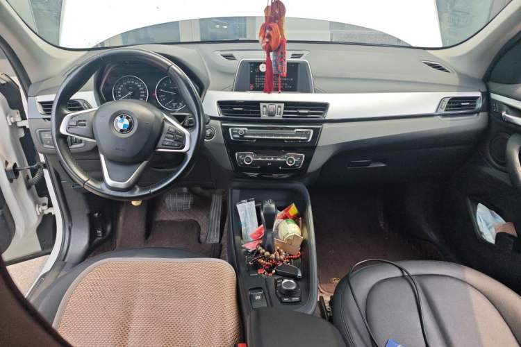 Used BMW X1 2016 sDrive18Li Fashion Model Center Console
