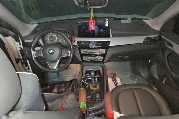 Used BMW X1 2016 sDrive18Li Premium Edition Center Console