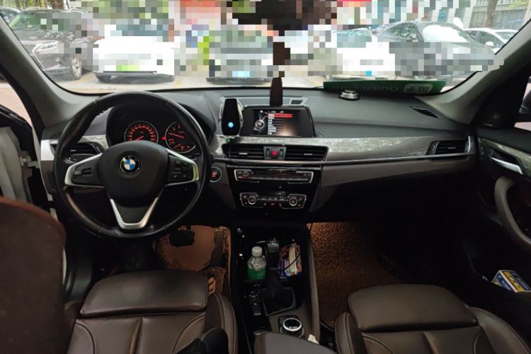 Used BMW X1 2016 sDrive20Li Luxury Model Center Console
