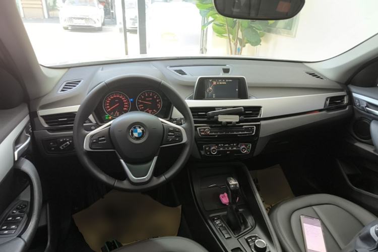 Used BMW X1 2016 sDrive18Li Fashion Model Center Console