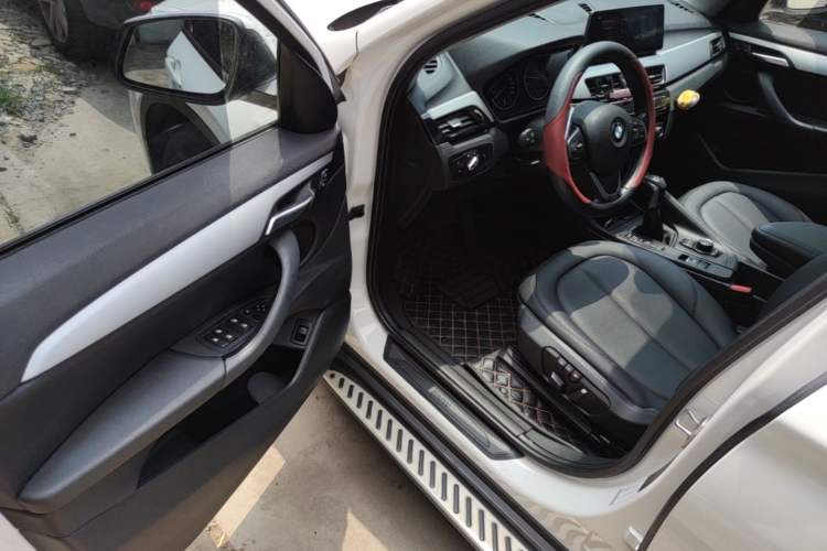 Used BMW X1 2016 sDrive18Li Premium Edition Driver Seat