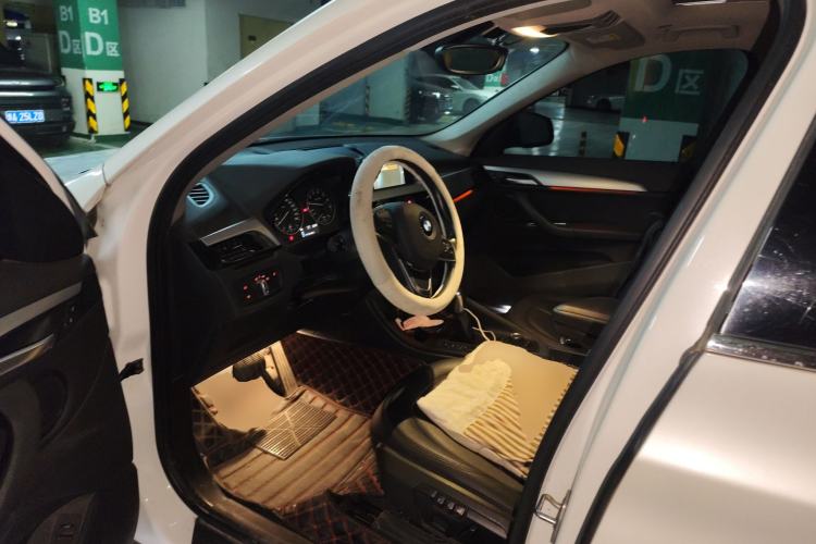 Used BMW X1 2016 sDrive18Li Premium Edition Driver Seat