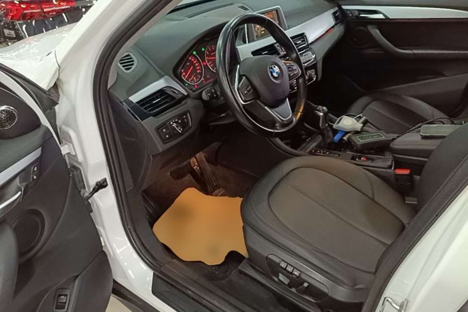 Used BMW X1 2016 sDrive18Li Premium Edition Driver Seat