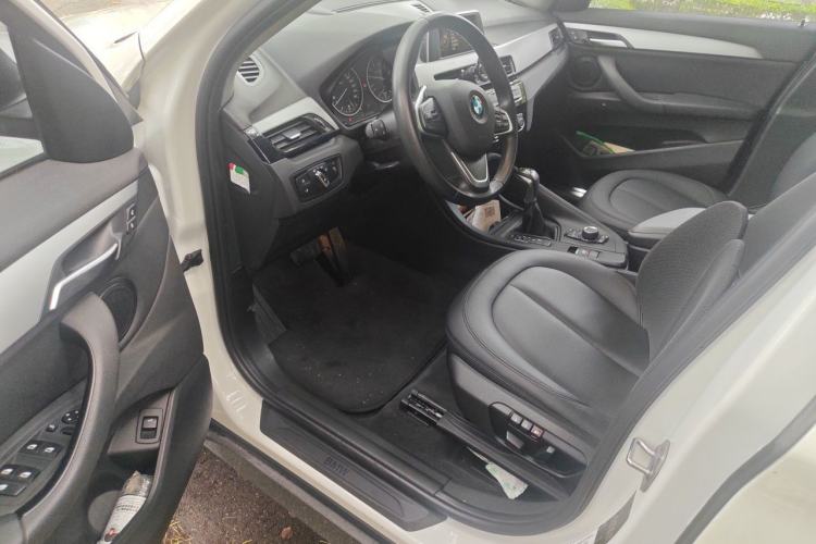 Used BMW X1 2016 sDrive18Li Premium Edition Driver Seat