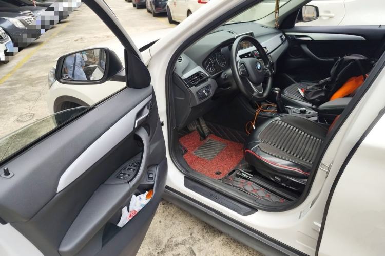 Used BMW X1 2016 sDrive18Li Premium Edition Driver Seat