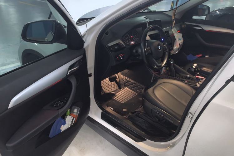 Used BMW X1 2016 sDrive18Li Premium Edition Driver Seat