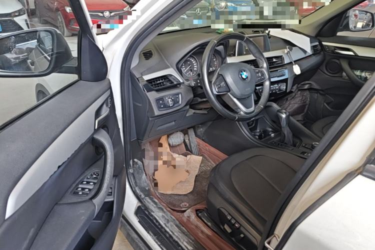 Used BMW X1 2016 sDrive18Li Premium Edition Driver Seat