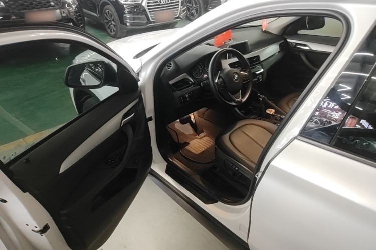 Used BMW X1 2016 sDrive18Li Premium Edition Driver Seat