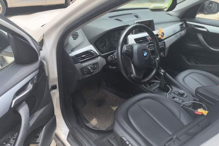 Used BMW X1 2016 sDrive18Li Premium Edition Driver Seat