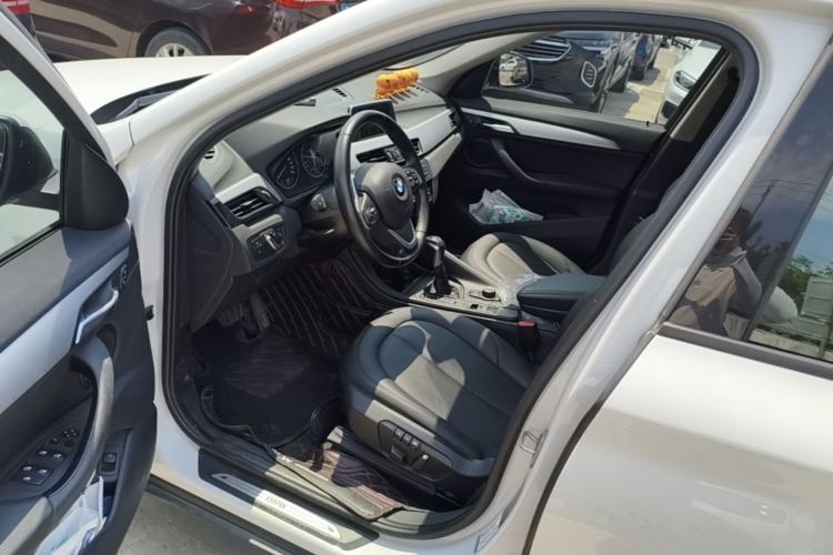 Used BMW X1 2016 sDrive18Li Premium Edition Driver Seat