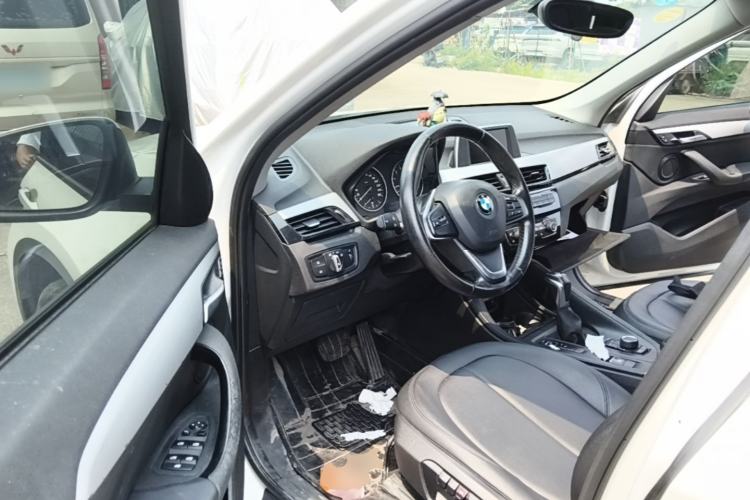 Used BMW X1 2016 sDrive18Li Premium Edition Driver Seat