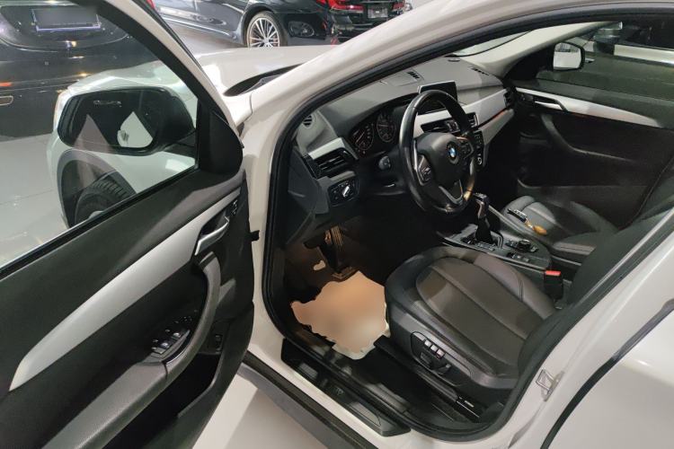 Used BMW X1 2016 sDrive18Li Premium Edition Driver Seat