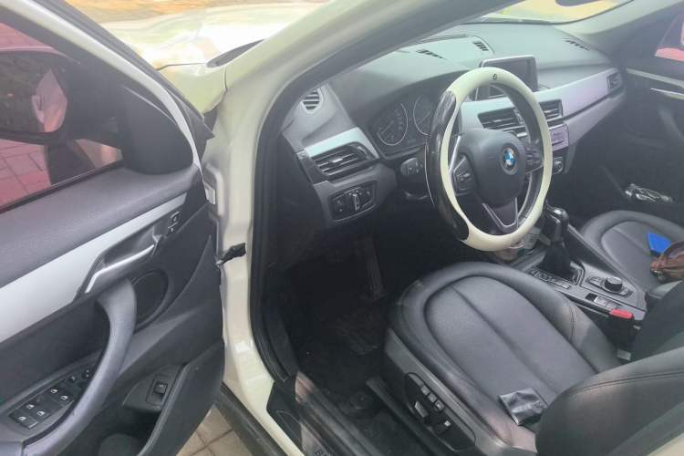 Used BMW X1 2016 sDrive18Li Premium Edition Driver Seat