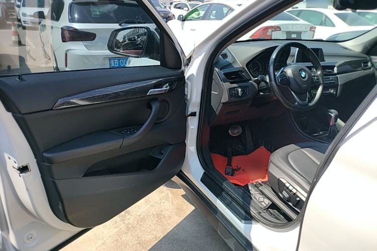 Used BMW X1 2016 sDrive18Li Premium Edition Driver Seat