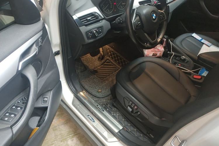 Used BMW X1 2016 sDrive18Li Premium Edition Driver Seat