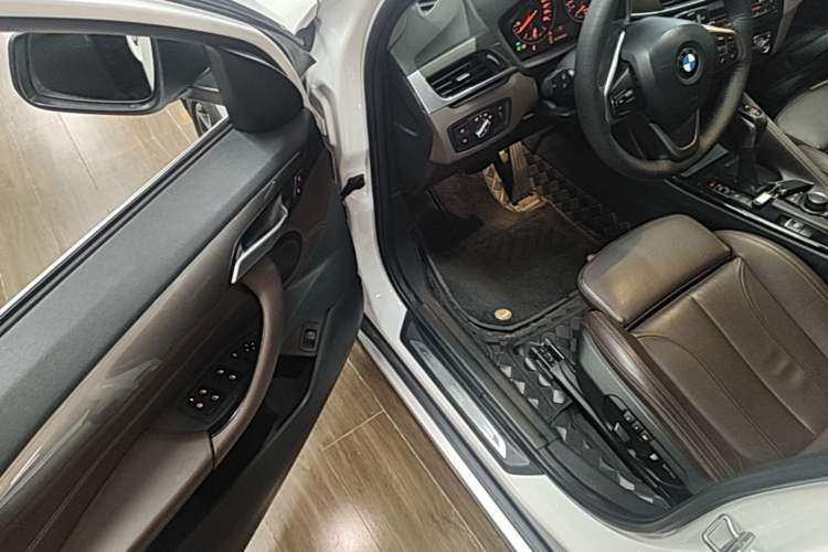Used BMW X1 2016 sDrive18Li Luxury Model Driver Seat
