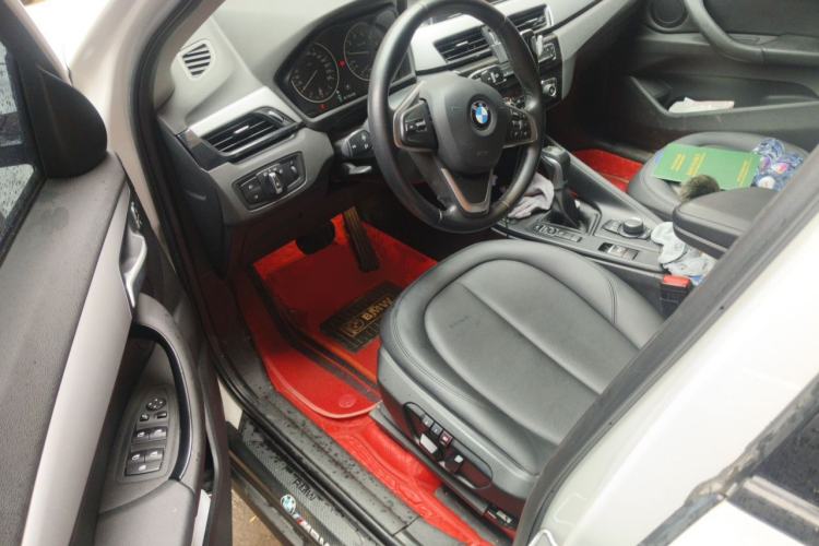 Used BMW X1 2016 sDrive18Li Premium Edition Driver Seat