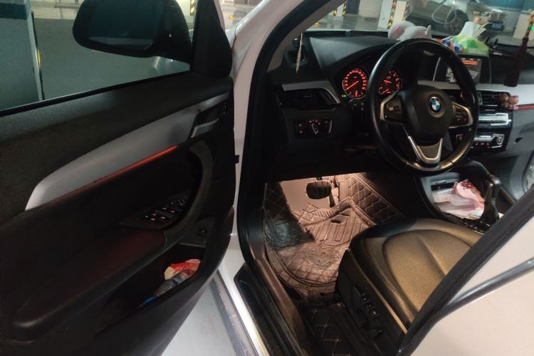 Used BMW X1 2016 sDrive18Li Premium Edition Driver Seat