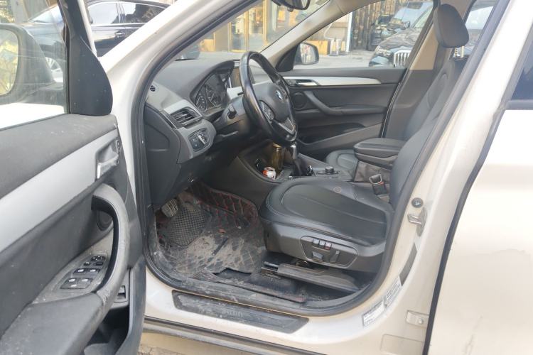 Used BMW X1 2016 sDrive18Li Premium Edition Driver Seat