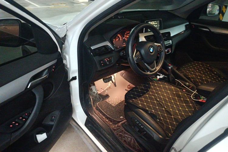 Used BMW X1 2016 sDrive18Li Premium Edition Driver Seat