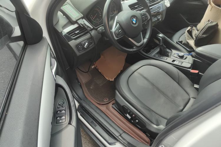 Used BMW X1 2016 sDrive18Li Premium Edition Driver Seat