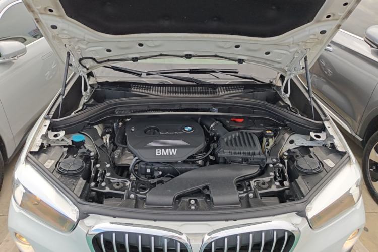 Used BMW X1 2016 sDrive18Li Fashion Model Engine Bay