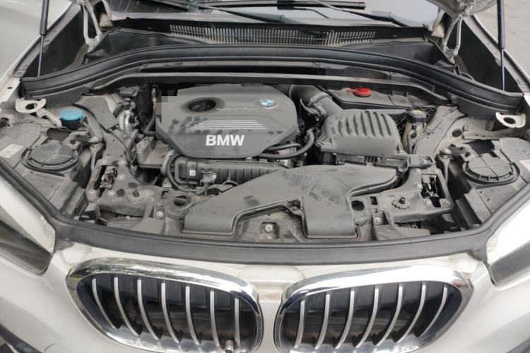 Used BMW X1 2016 sDrive18Li Fashion Model Engine Bay