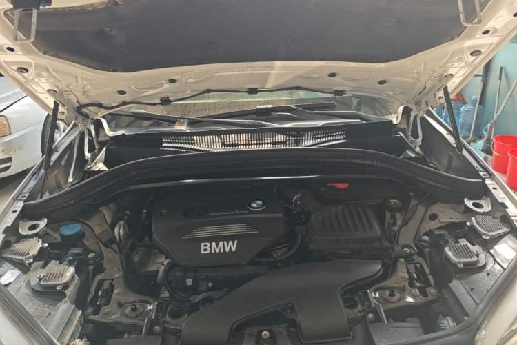 Used BMW X1 2016 sDrive18Li Premium Edition Engine Bay