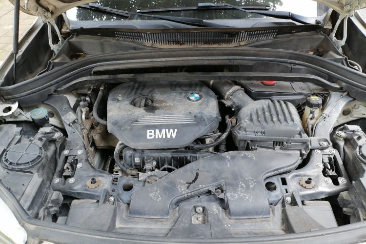 Used BMW X1 2016 sDrive18Li Fashion Model Engine Bay