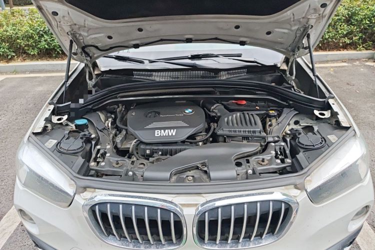 Used BMW X1 2016 sDrive18Li Fashion Model Engine Bay