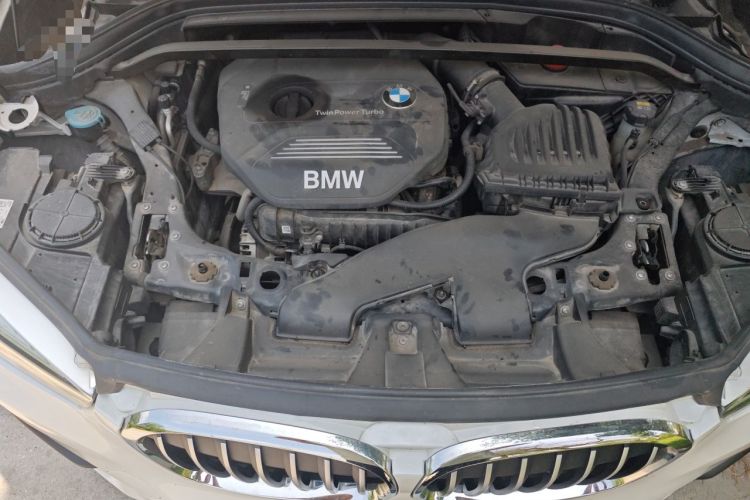 Used BMW X1 2016 sDrive18Li Fashion Model Engine Bay