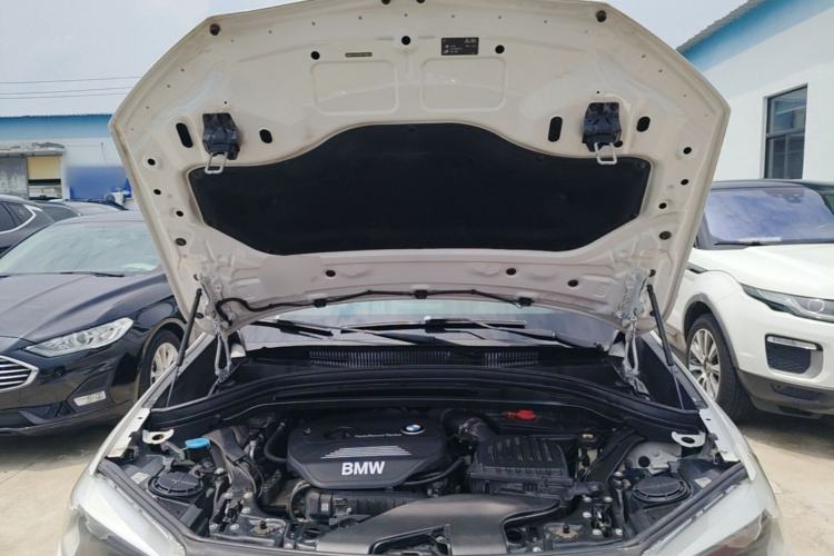 Used BMW X1 2016 sDrive18Li Fashion Model Engine Bay