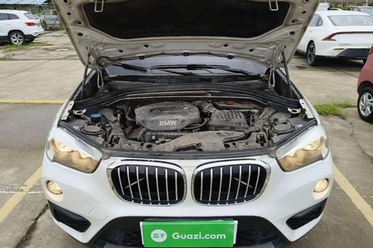 Used BMW X1 2016 sDrive18Li Fashion Model Engine Bay