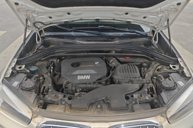 Used BMW X1 2016 sDrive18Li Fashion Model Engine Bay
