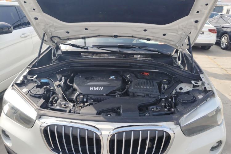 Used BMW X1 2016 sDrive18Li Fashion Model Engine Bay