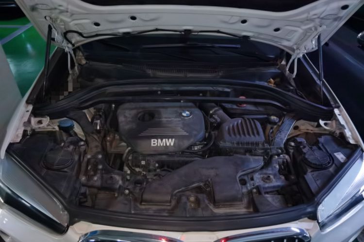 Used BMW X1 2016 sDrive18Li Fashion Model Engine Bay