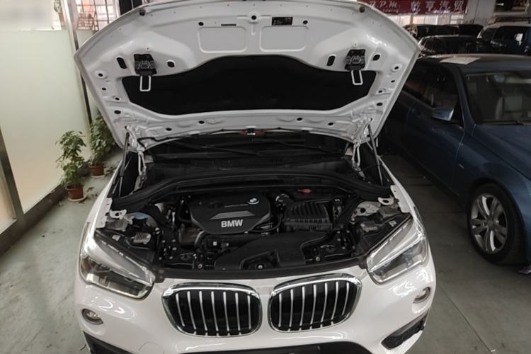 Used BMW X1 2016 sDrive18Li Premium Edition Engine Bay