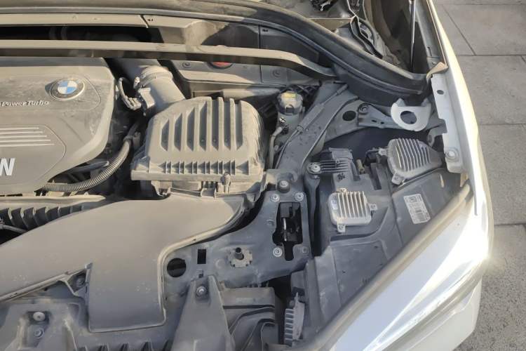 Used BMW X1 2016 sDrive18Li Premium Edition Engine Bay Left