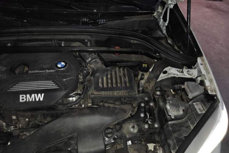 Used BMW X1 2016 sDrive18Li Premium Edition Engine Bay Left