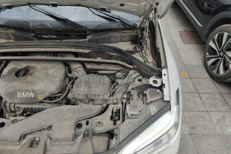 Used BMW X1 2016 sDrive18Li Premium Edition Engine Bay Left