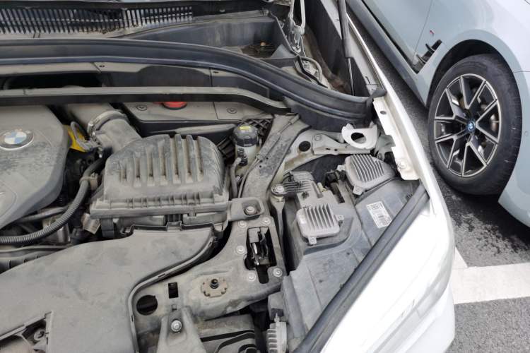 Used BMW X1 2016 sDrive18Li Luxury Model Engine Bay Left