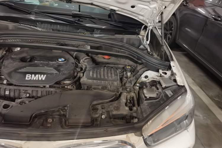 Used BMW X1 2016 xDrive20Li Luxury Model Engine Bay Left