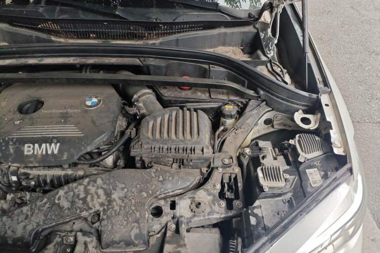 Used BMW X1 2016 sDrive18Li Premium Edition Engine Bay Left